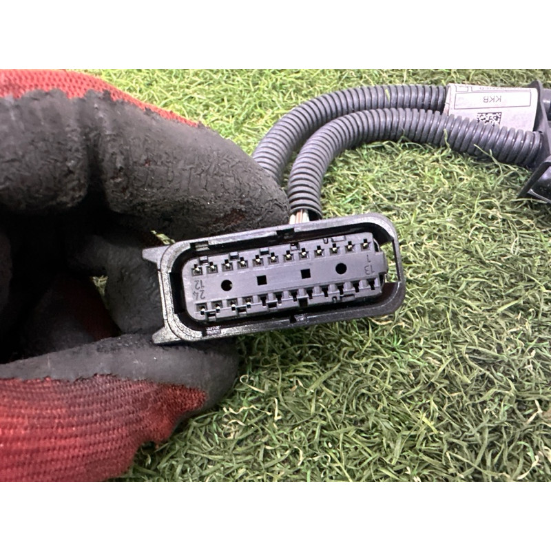 Проводка форсунок (электрика двигателя) BMW X1 F48 2018 2.0 12518634246