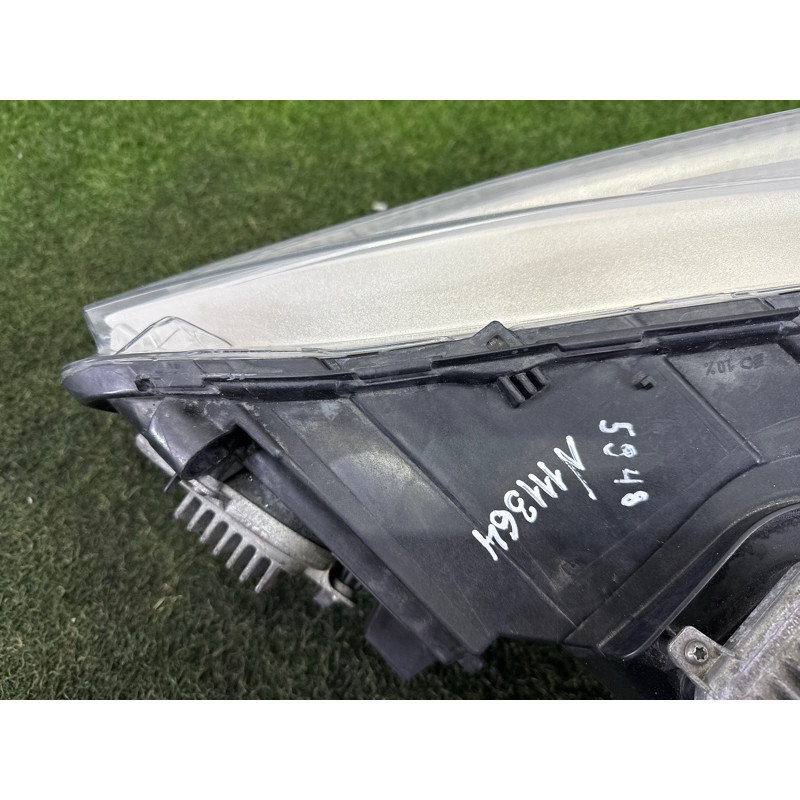 Фара (оптика) BMW X1 F48 2016 2.0 63117428740