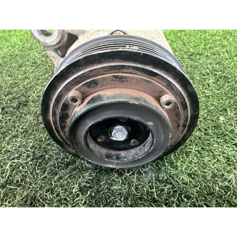Компрессор кондиционера (отопление и кондиционирование) BMW X1 F48 2016 2.0 64525A5C713
