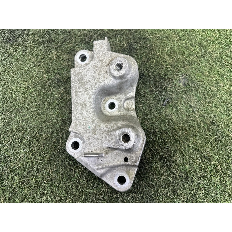 Кронштейн КПП (трансмиссия) LAND ROVER Discovery Sport L550 2016 2.0 LR047379