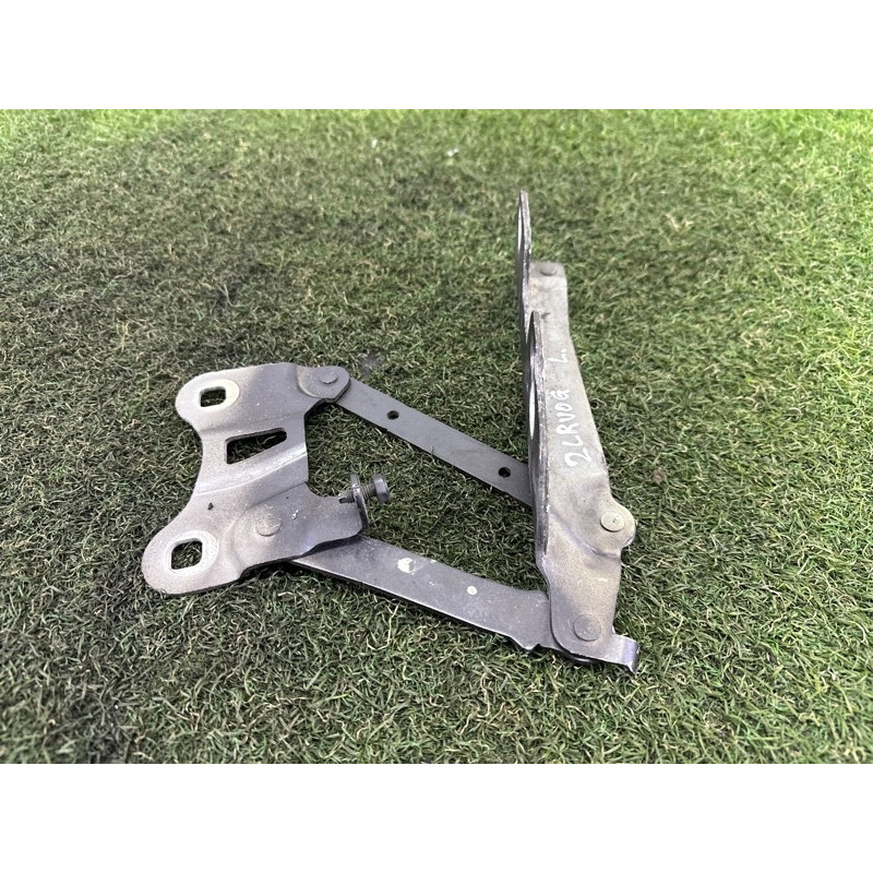 Петля капота (кузов и элементы) LAND ROVER Range Rover L405 2014 5.0 LR036584