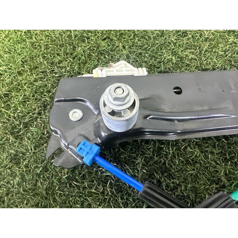 Механізм склопідйомника (кузов і елементи) BMW X1 F48 2016 2.0 B46B20 51337434785