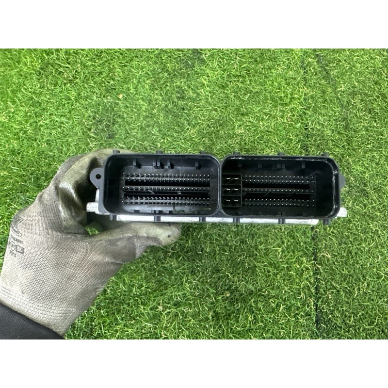 Блок управления двигателем (электрика / блоки управления) AUDI Q7 4L 2015 3.0 CNRB 4L2910401A