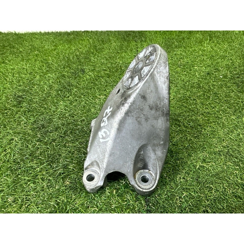 Кронштейн подушки двигателя (кронштейны двигателя) AUDI Q7 4L 2015 3.0 CNRB 7L8199307K