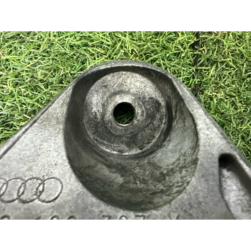 Кронштейн подушки двигателя (кронштейны двигателя) AUDI Q7 4L 2015 3.0 CNRB 7L8199307K