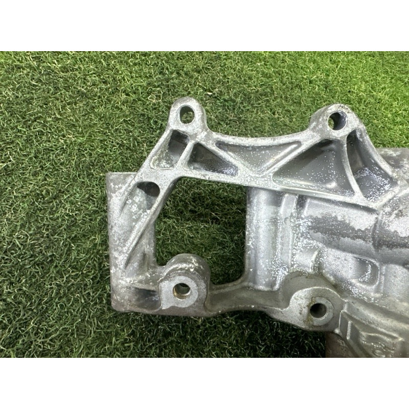 Помпа (система охлаждения) BMW X1 F48 2016 2.0 11518601366