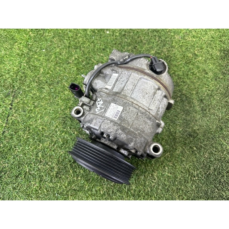 Компрессор кондиционера (отопление и кондиционирование) AUDI Q7 4L 2015 3.0 CNRB 7L6820808