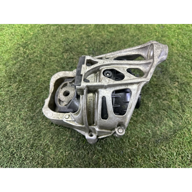 Подушка двигателя (двигатель и элементы) AUDI Q5 FY 2020 2.0 DJYA 4M0199371B