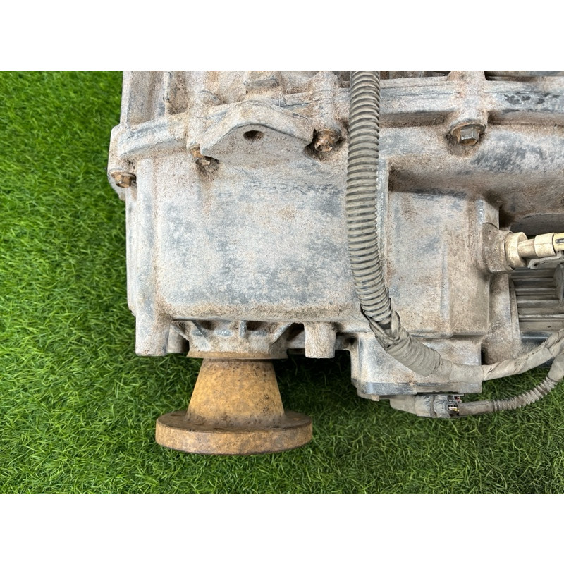Роздавальна коробка (трансмісія) Volkswagen Amarok 2H 2.0 0C6301021A