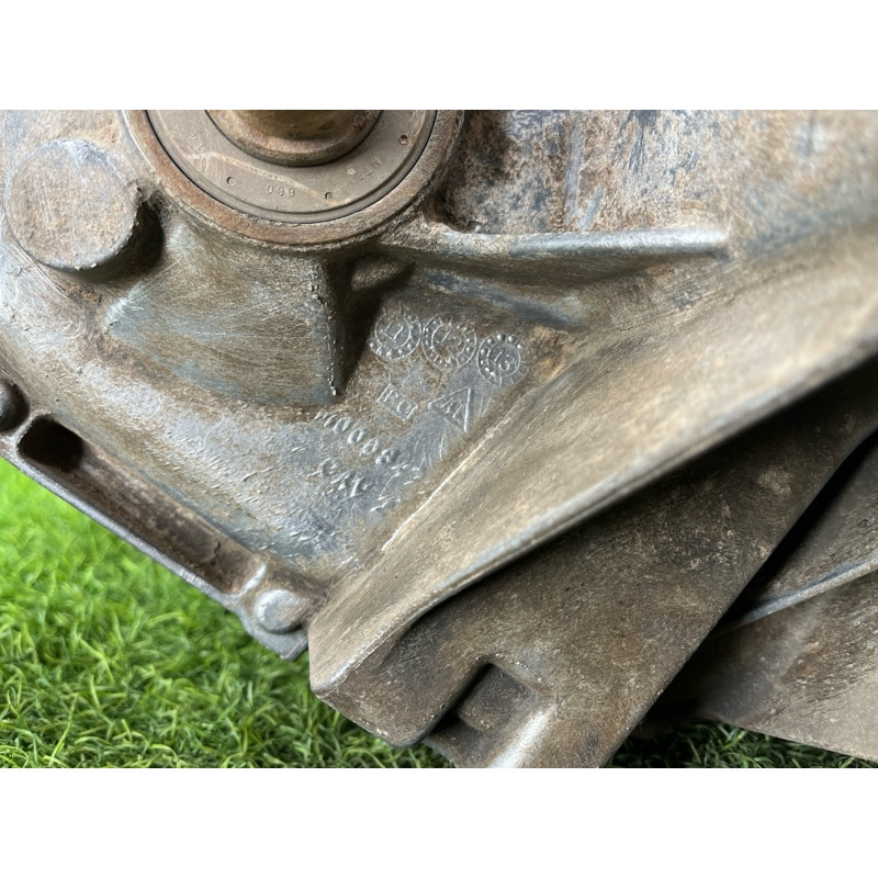 Роздавальна коробка (трансмісія) Volkswagen Amarok 2H 2.0 0C6301021A