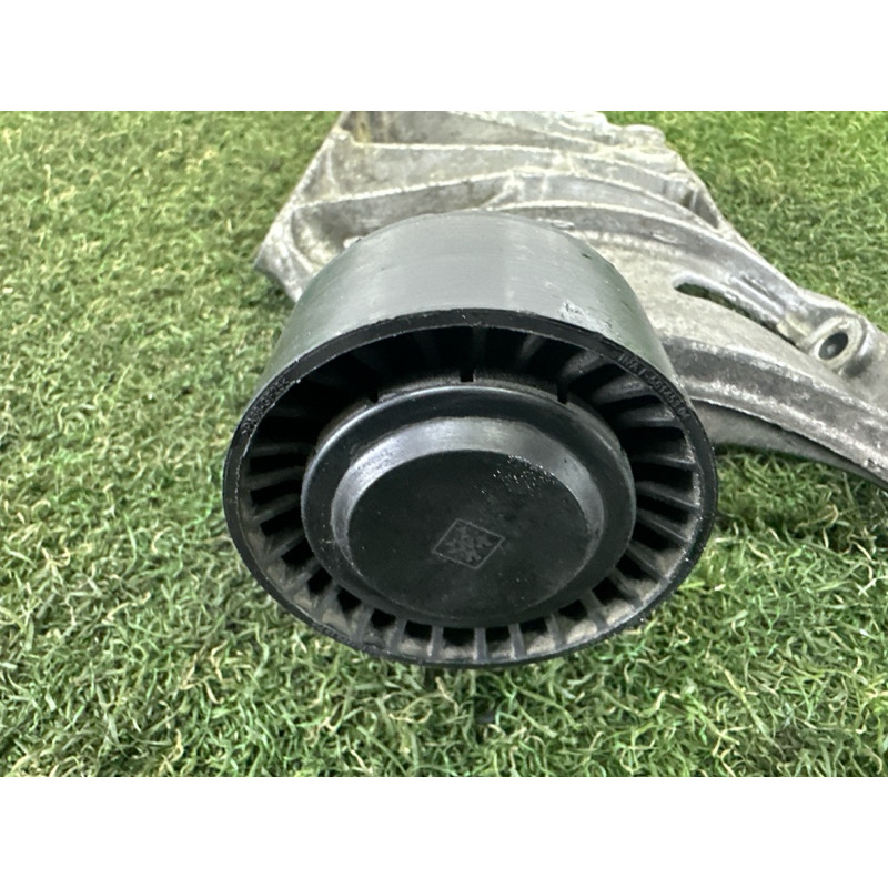 Кронштейн компресора кондиціонера (кронштейни двигуна) BMW X5 F15 2015 3.0 64557585167