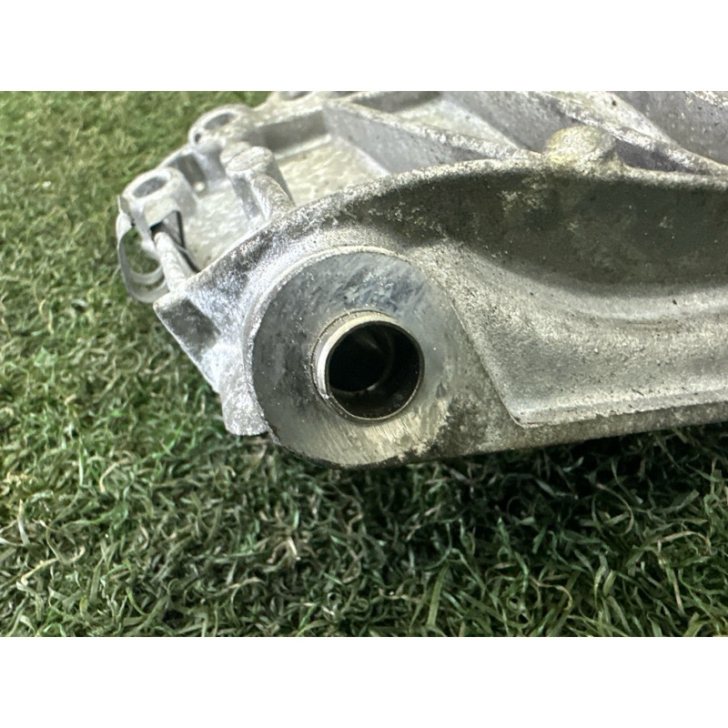 Кронштейн компресора кондиціонера (кронштейни двигуна) BMW X5 F15 2015 3.0 64557585167