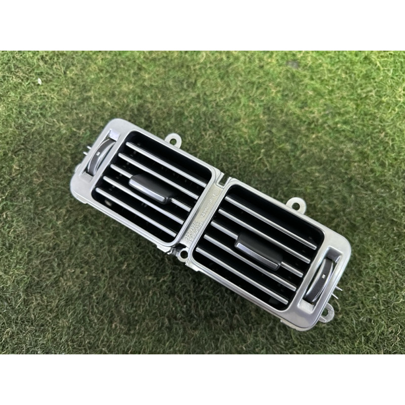 Дефлектор повітроводу (салон) LAND ROVER Range Rover L405 2014 5.0 LR048782