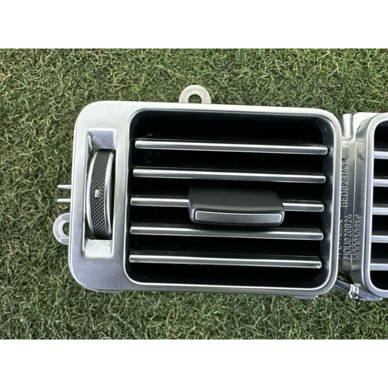 Дефлектор повітроводу (салон) LAND ROVER Range Rover L405 2014 5.0 LR048782