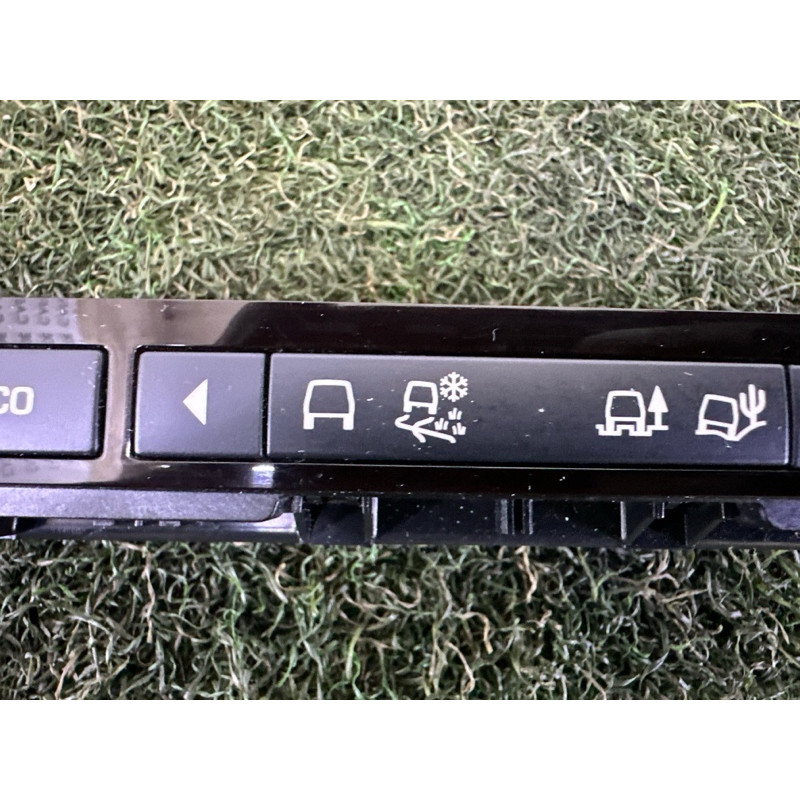 Блок кнопок (электрика / кнопки) LAND ROVER Discovery Sport L550 2016 2.0 LR079453
