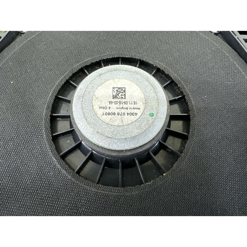 Сабвуфер (электрика) BMW X5 E70 2011 3.0 65139217913