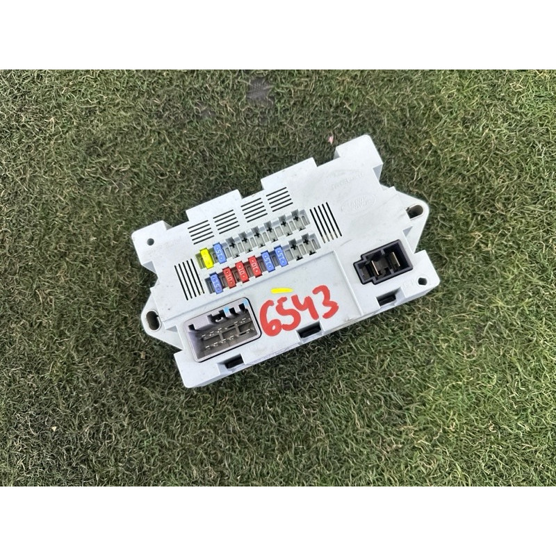 Блок предохранителей (электрика) LAND ROVER Range Rover L405 2014 5.0 LR041091
