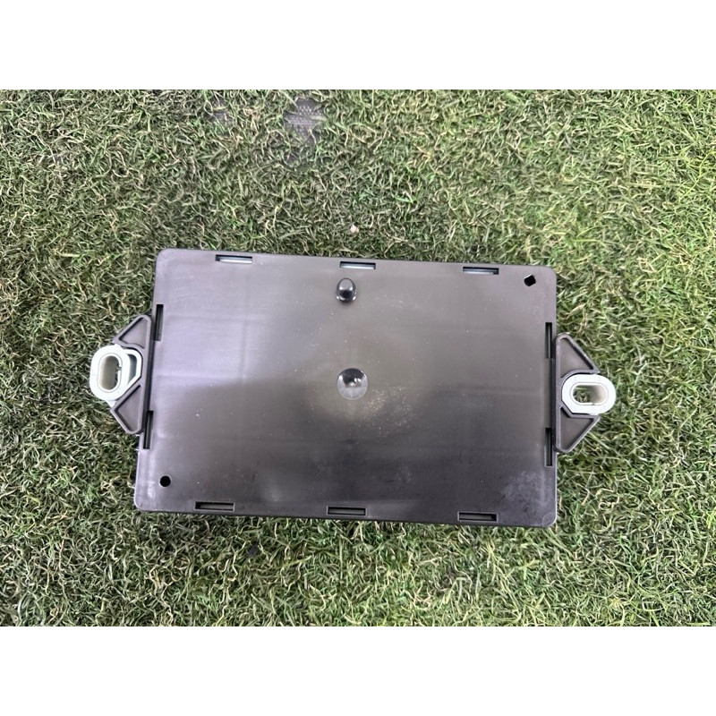 Блок предохранителей (электрика) LAND ROVER Range Rover L405 2014 5.0 LR041091