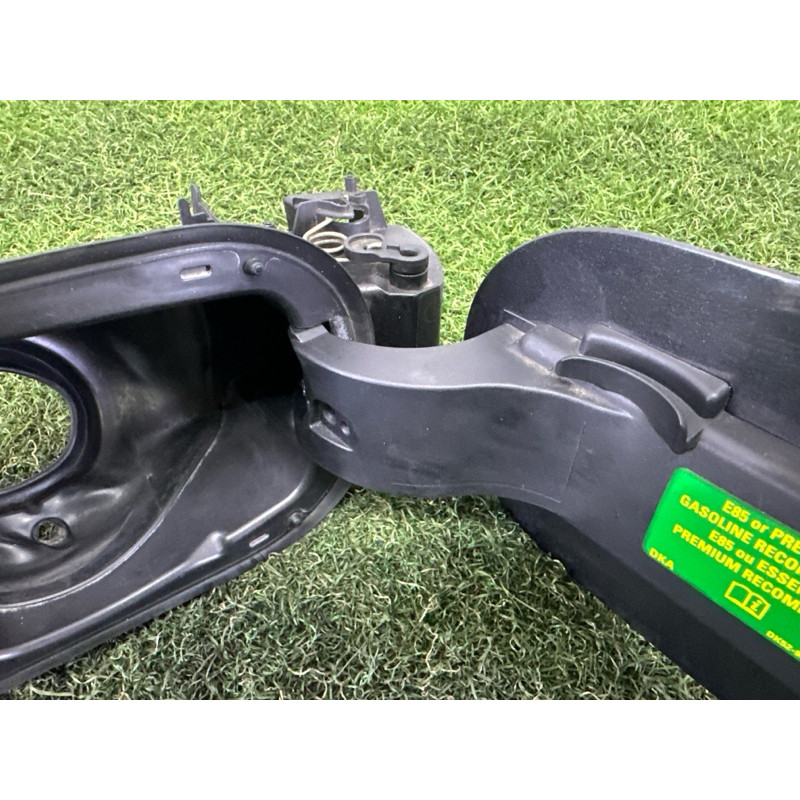 Лючок топливного бака (кузов и элементы) LAND ROVER Range Rover L405 2014 5.0 LR033058