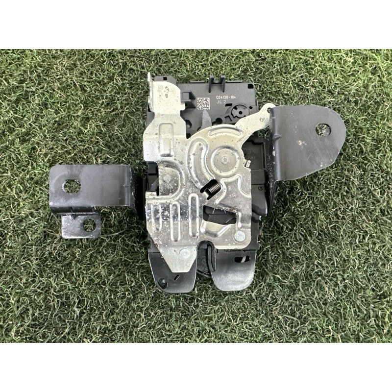 Замок багажника (кузов и элементы) LAND ROVER Range Rover L405 2014 5.0 LR048310