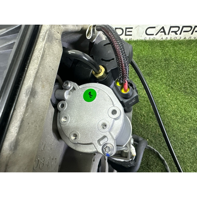 Компрессор подвески (подвеска) LAND ROVER Range Rover L405 2014 5.0 LR056304