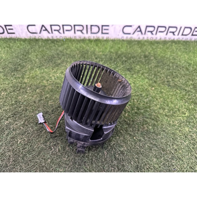 Мотор пічки (обігрів та кондиціювання) BMW X1 F48 2016 2.0 64119297752