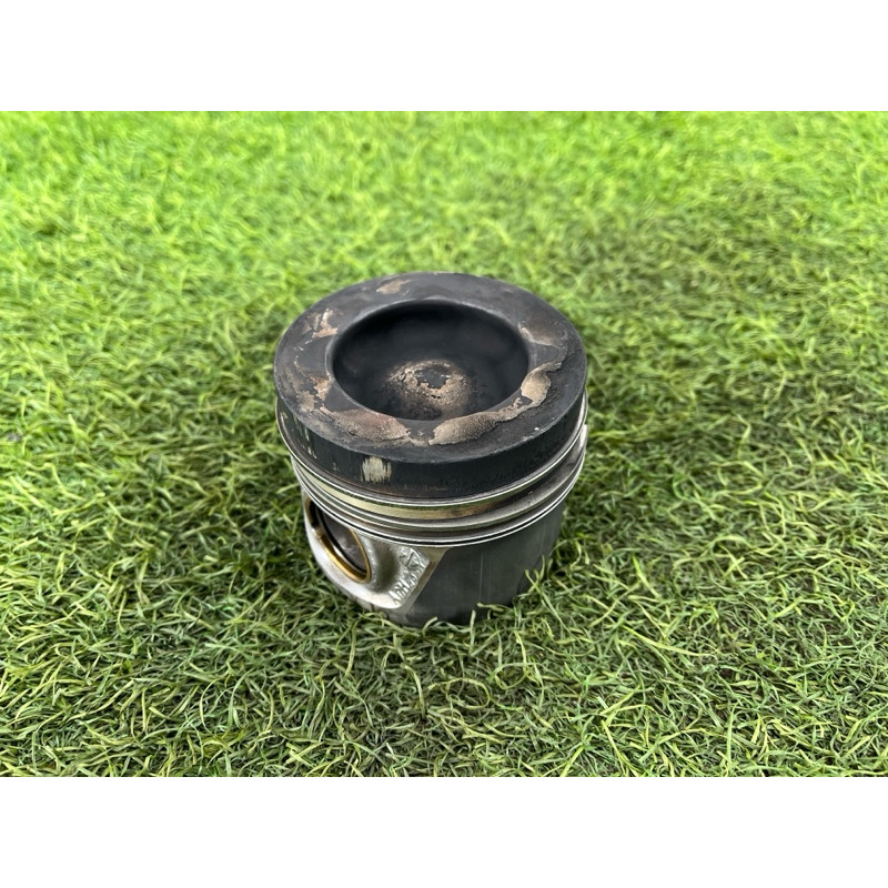 Поршень (двигун та елементи) Volkswagen Amarok 2H 2.0 03L107065AG