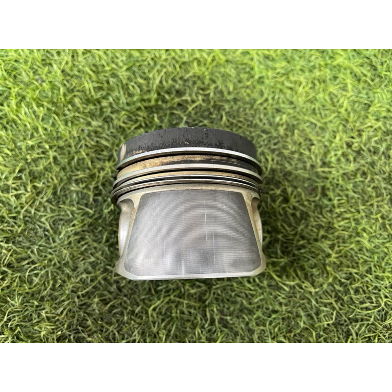 Поршень (двигун та елементи) Volkswagen Amarok 2H 2.0 03L107065AG