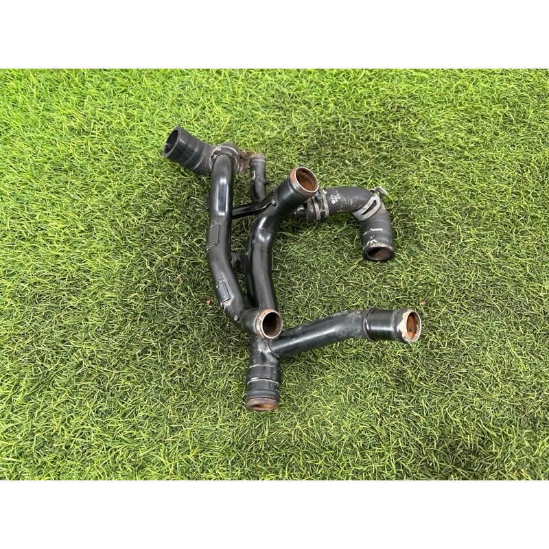 Трубка системи охолодження (система охолодження) Volkswagen Amarok 2H 2.0 03L121049G