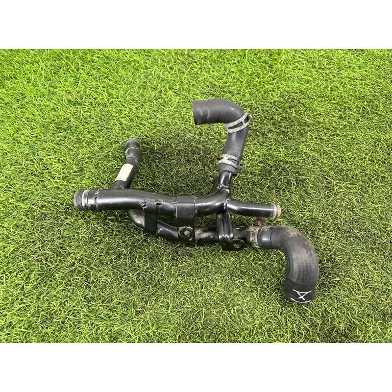 Трубка системи охолодження (система охолодження) Volkswagen Amarok 2H 2.0 03L121049G
