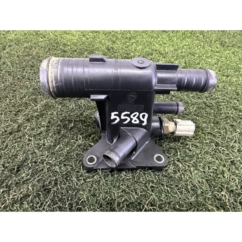 Фланець системи охолодження (система охлаждения) LAND ROVER Discovery Sport L550 2016 2.0 LR038758