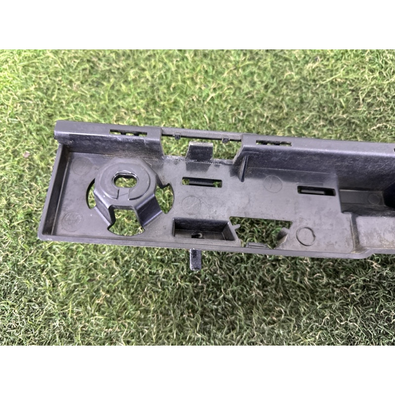 Крепление бампера (кузов и элементы) BMW X1 F48 2018 2.0 51127381119