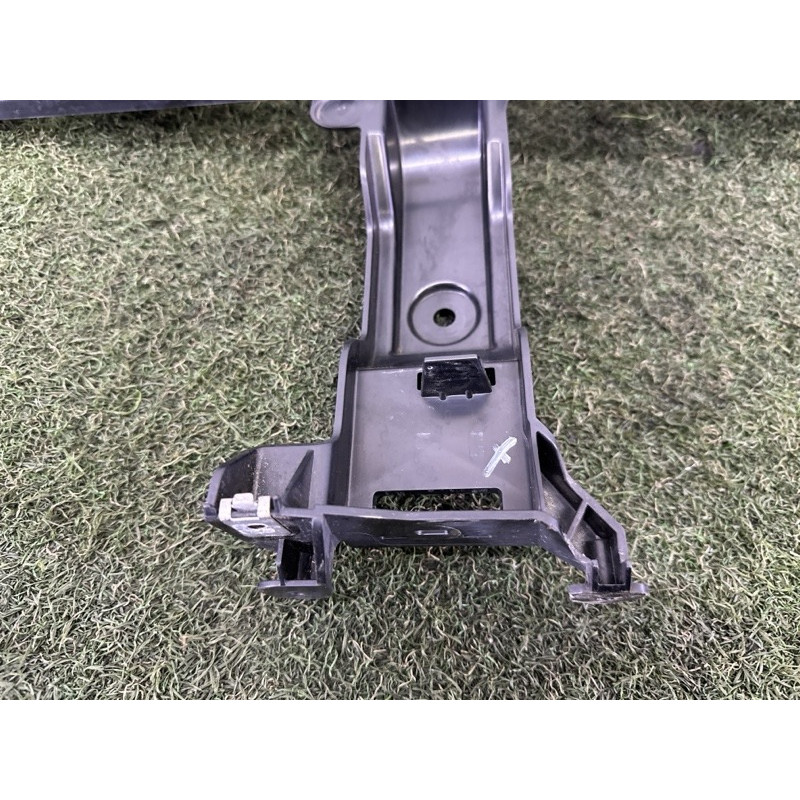 Кріплення бампера (кузов і елементи) BMW X1 F48 2016 2.0 51127381120