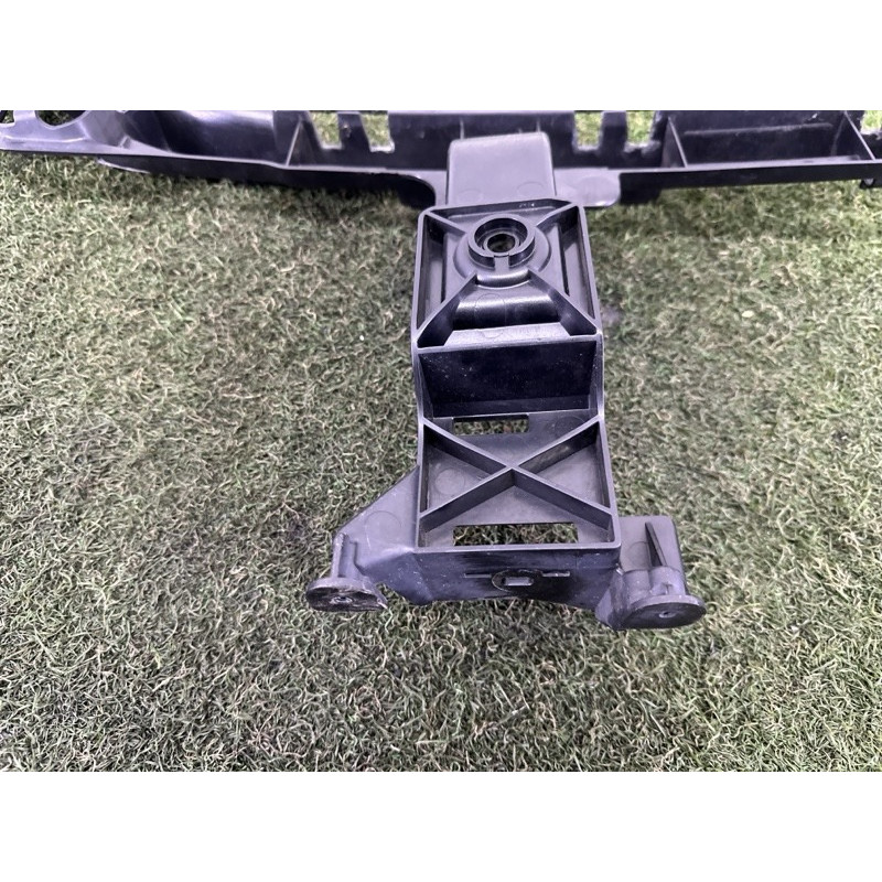 Кріплення бампера (кузов і елементи) BMW X1 F48 2016 2.0 51127381120