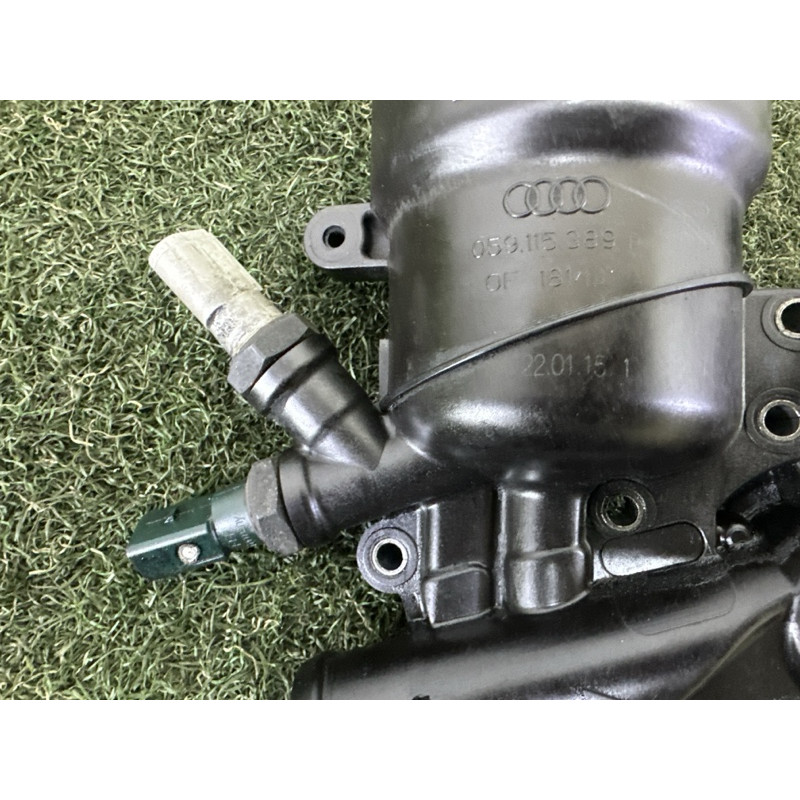 Корпус масляного фільтра (двигун та елементи) AUDI Q7 4L 2015 3.0 CNRB 059115389P