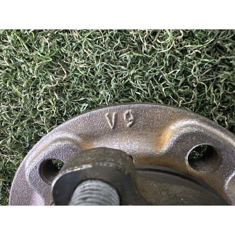Ступиця (підвіска) BMW X1 F48 2018 2.0 31208845775