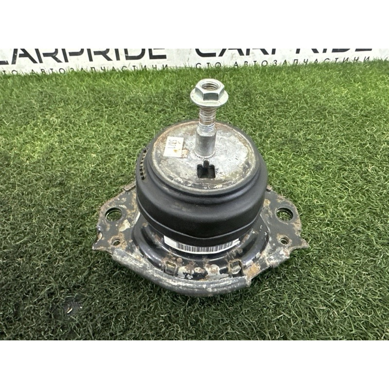 Подушка двигуна (двигун та елементи) Jeep Grand Cherokee WK2 2018 3.6 68252518AA