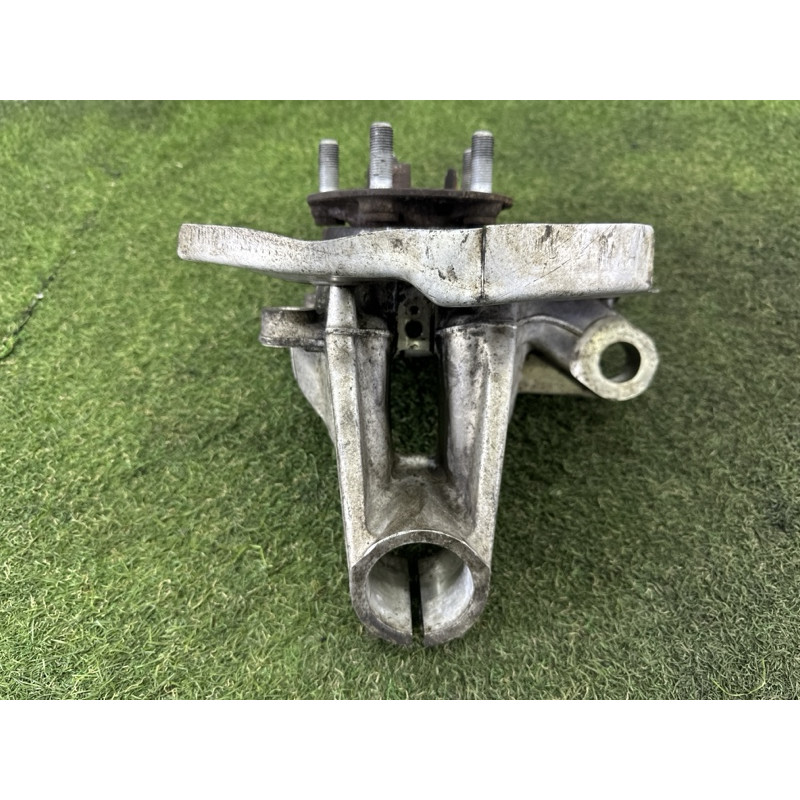 Поворотный кулак (подвеска) LAND ROVER Range Rover Evoque L538 2015 2.0 LR072483