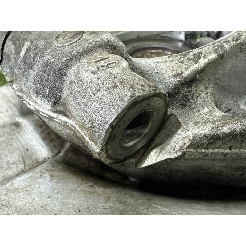 Поворотный кулак (подвеска) LAND ROVER Range Rover Evoque L538 2015 2.0 LR072483