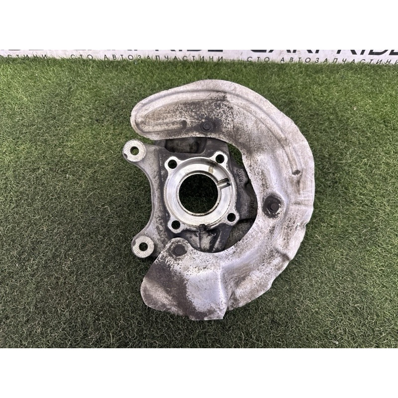 Поворотний кулак (підвіска) BMW X1 F48 2016 2.0 31216876645