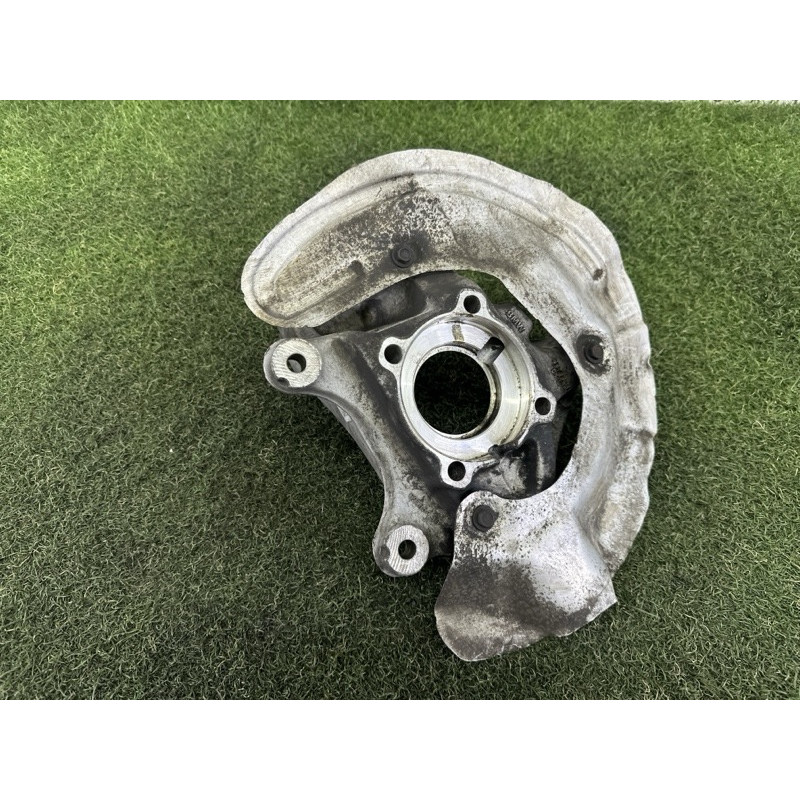 Поворотний кулак (підвіска) BMW X1 F48 2016 2.0 31216876645