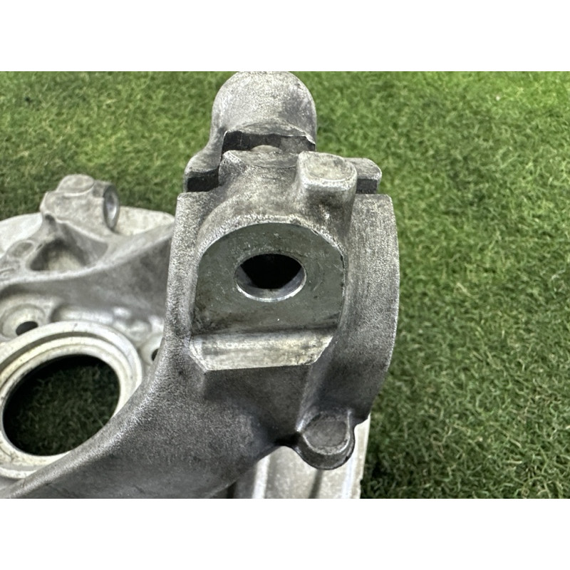 Поворотний кулак (підвіска) BMW X1 F48 2016 2.0 31216876645