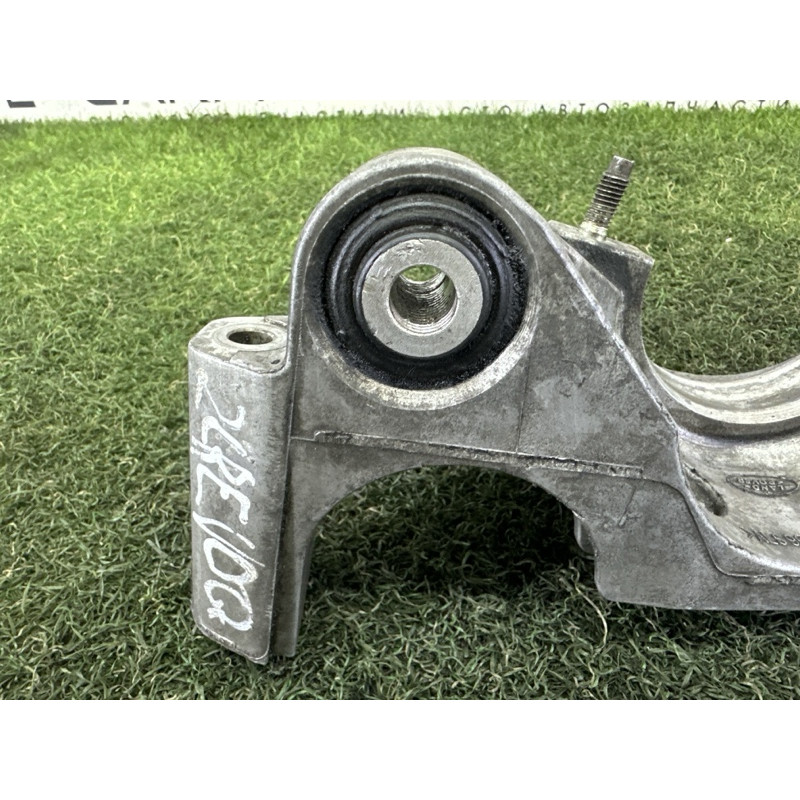 Кронштейн промежуточного вала (трансмиссия) LAND ROVER Range Rover Evoque L538 2015 2.0 LR024760