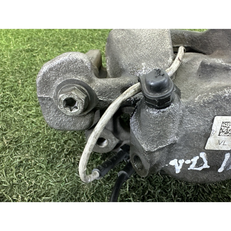 Гальмівний супорт (гальмівна система) BMW X1 F48 2016 2.0 34116860267