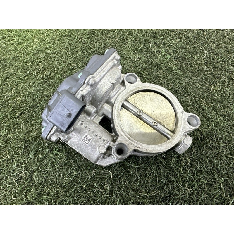 Дросельна заслонка (електрика двигуна) BMW X1 F48 2018 2.0 13547619008