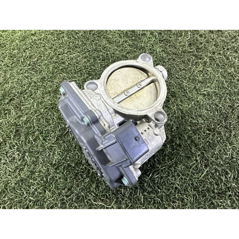 Дросельна заслонка (електрика двигуна) BMW X1 F48 2018 2.0 13547619008