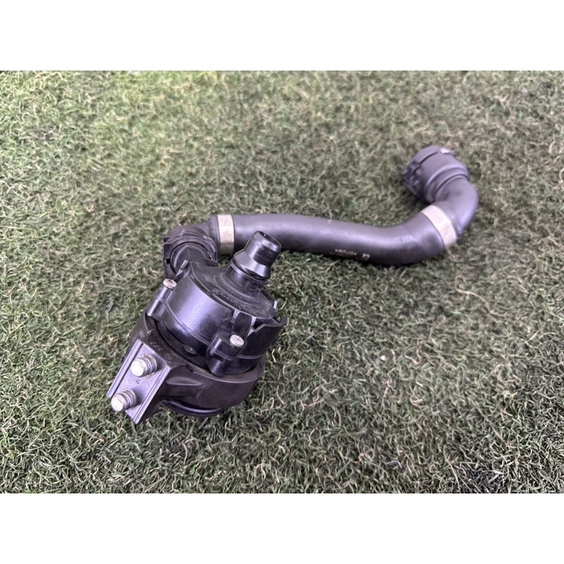 Помпа электрическая (электрика) BMW X1 F48 2018 2.0 11518671654