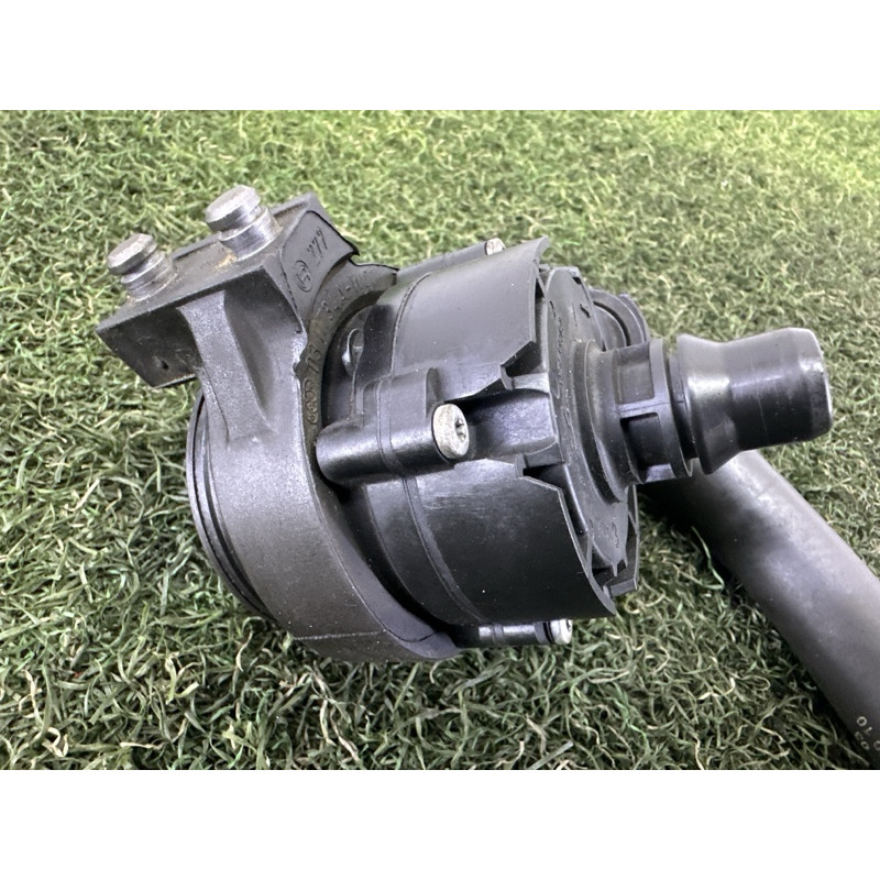 Помпа электрическая (электрика) BMW X1 F48 2018 2.0 11518671654