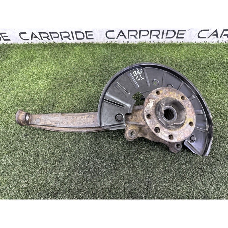 Поворотный кулак (подвеска) AUDI Q7 4L 2015 3.0 CNRB 7L8407257B