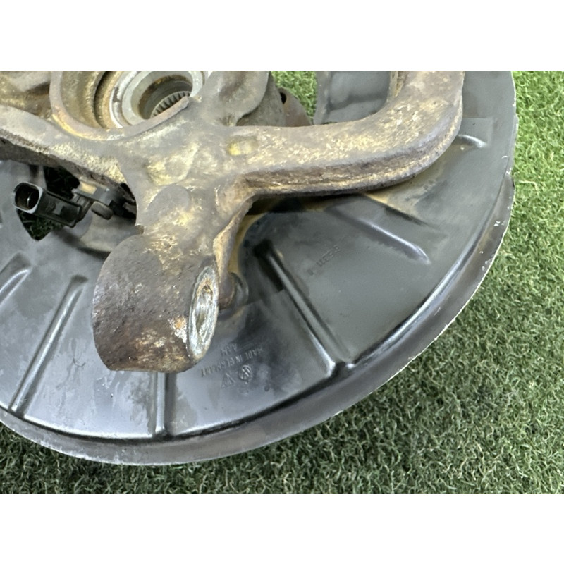 Поворотный кулак (подвеска) AUDI Q7 4L 2015 3.0 CNRB 7L8407257B